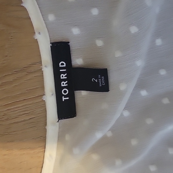 Torrid White Textured Cardigan Plus Size 2x - Picture 2 of 5